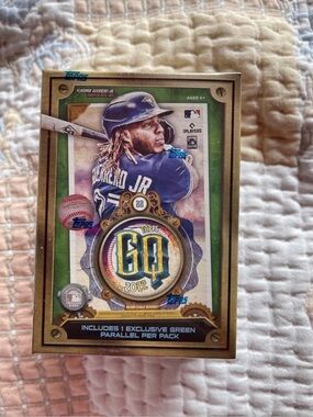 Topps Pack with Brown Woodgrain and Gold Trim
